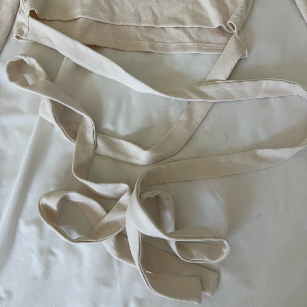 H&M Cream Long Sleeve Wrap Robe - Picture 2 of 4